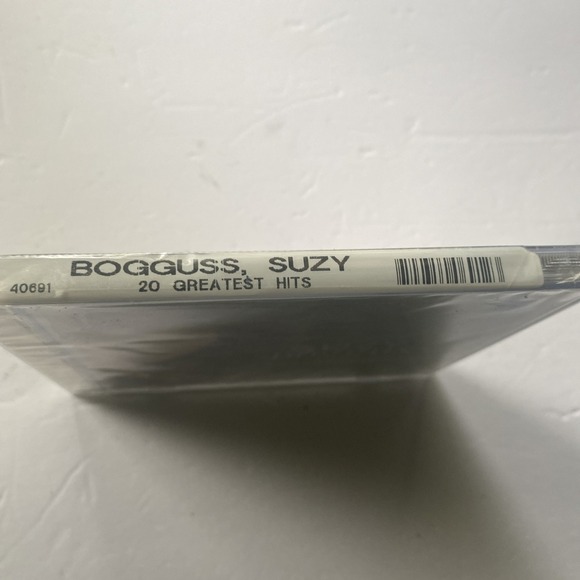SUZY BOGGUSS 20 Greatest Hits - 2002 Unopened Cracked Case - Picture 2 of 4